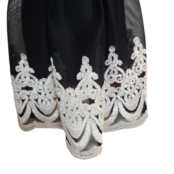 Stunning Black Cocktail Dress with White Accents by Jenn - Picture 13 of 16